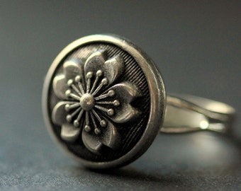 Metal Flower Ring. Flower Button Ring. Silver Button Ring. Adjustable Ring. Silver RIng. Handmade Ring. Handmade Jewelry.