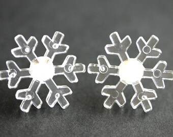 Clear Snowflake Earrings. Winter Earrings. Acrylic Snow Flake Earrings. Silver Post Earrings. Snow Earrings. Winter Jewelry.