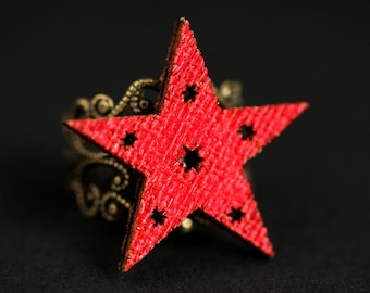 Red Star Ring. Rustic Star Ring. Holiday Ring. Rustic Ring. Christmas Jewelry. Bronze Adjustable Ring. Holiday Jewelry. Christmas Ring.