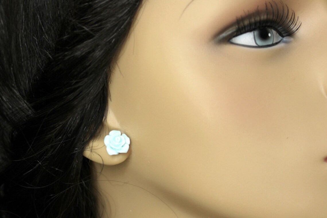 Suvina Baby Blue Earrings main image 0