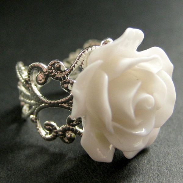 White Rose Ring. White Flower Ring. Filigree Ring. Adjustable Ring. Flower Jewelry. Handmade Jewelry.