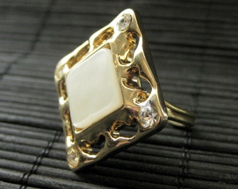 Diamond Tile Ring. Gold Tile Ring. Mother of Pearl Ring. Vintage Button Ring. Gold Ring. Adjustable Ring. Cocktail Ring. Handmade Ring.