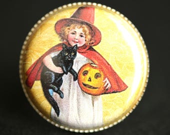 Little Girl Witch Ring. Halloween Ring. Vintage Graphic Button Ring. Adjustable Ring. Silver Ring. Halloween Jewelry. Handmade Ring.