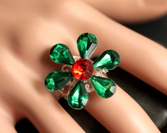 Christmas Flower Ring. Red and Green Ring. Holiday Ring. Christmas Ring. Holiday Jewelry. Adjustable Ring. Christmas Jewelry.