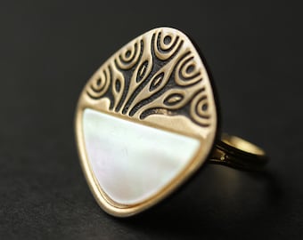 Mother of Pearl Ring. Organic Ring. Gold Ring. Shell Ring. Tree Ring. Button Ring. Adjustable Ring. Cocktail Ring. Handmade Ring.