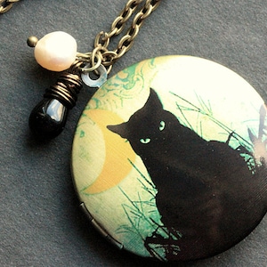 Black Cat Locket Necklace. Cat Necklace with Black Teardrop and Fresh Water Pearl. Handmade Jewelry.