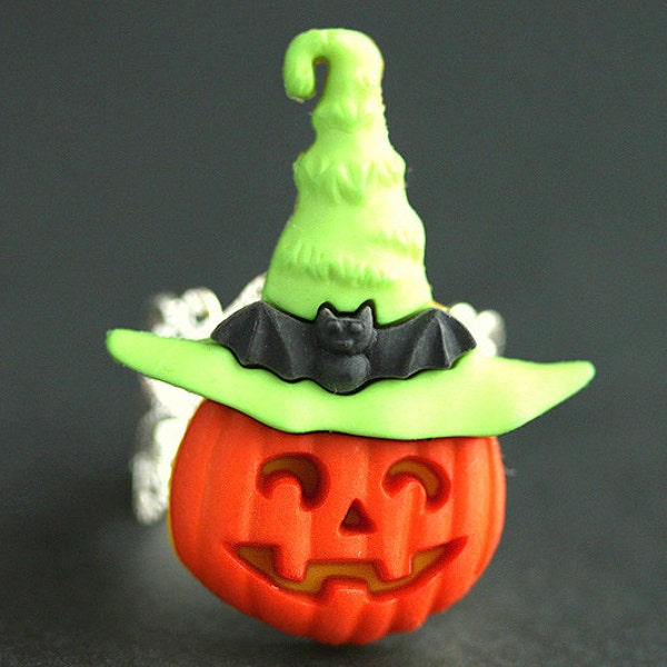 Pumpkin Ring. Halloween Jewelry. JackoLantern Ring. Green Ring. Halloween Ring. Jack o'Lantern Ring. Silver Adjustable Ring. Handmade Ring.