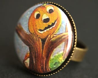 Scarecrow Pumpkin Ring. Halloween Ring. Vintage Postcard Button Ring. Adjustable Ring. Bronze Ring. Halloween Jewelry. Scarcrow Ring.