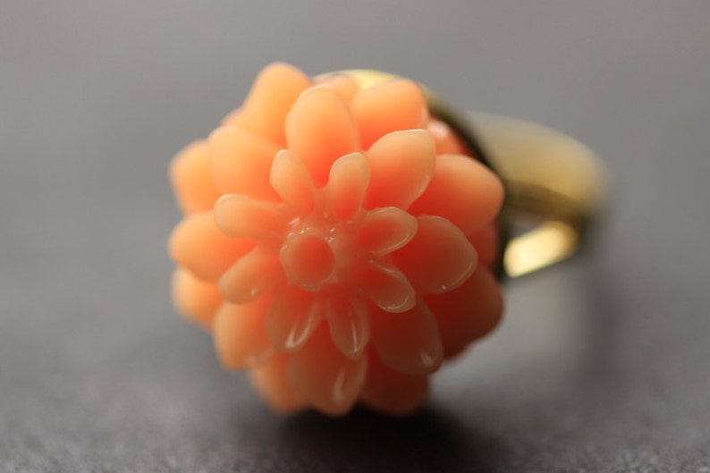 Peach Mum Flower Ring. Peach Chrysanthemum Ring. Peach Flower Ring. Peach Ring. Adjustable Ring. Handmade Flower Jewelry. image 1