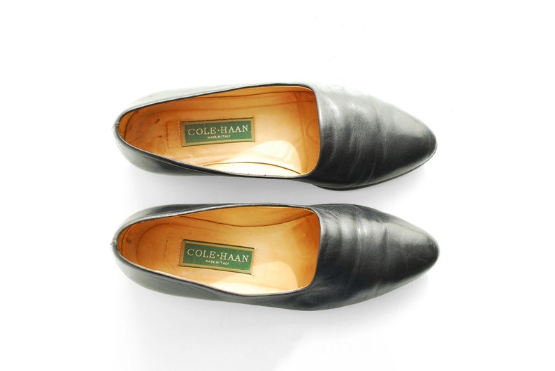 vintage Italian black leather shoes / pointed toe flats / size 7 image 1