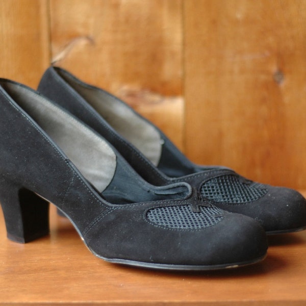 vintage NOS 1940s shoes / 40s black suede heels / size 8.5