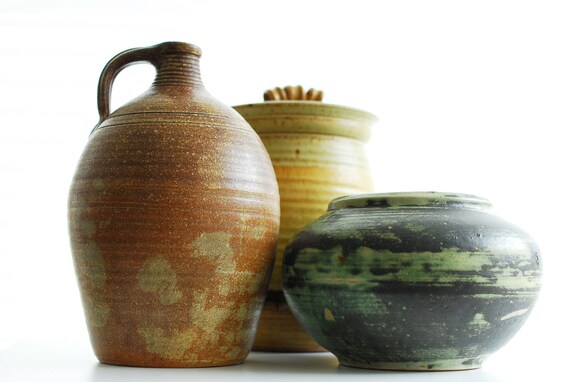 ヴィンテージのグリーンスタジオ陶器の花瓶 - Etsy 日本