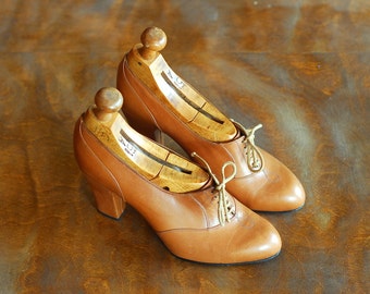 vintage Edouard Jerrold brown leather oxford heels / rare 70s designer shoes / size 5
