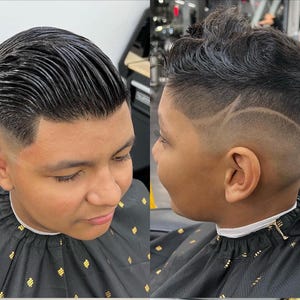 Puede incluir: Imagen de dos paneles que muestra a una persona joven con un corte de pelo fresco. El panel izquierdo presenta un estilo peinado hacia atrás con un desvanecimiento, mientras que el panel derecho muestra una parte superior texturizada con un diseño afeitado en el lateral.
