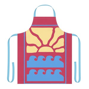 Pode incluir: Um avental vermelho com um desenho de sol amarelo e ondas azuis. O avental tem alças e um laço para o pescoço azul claro. O design é uma ilustração estilizada de uma cena de praia.