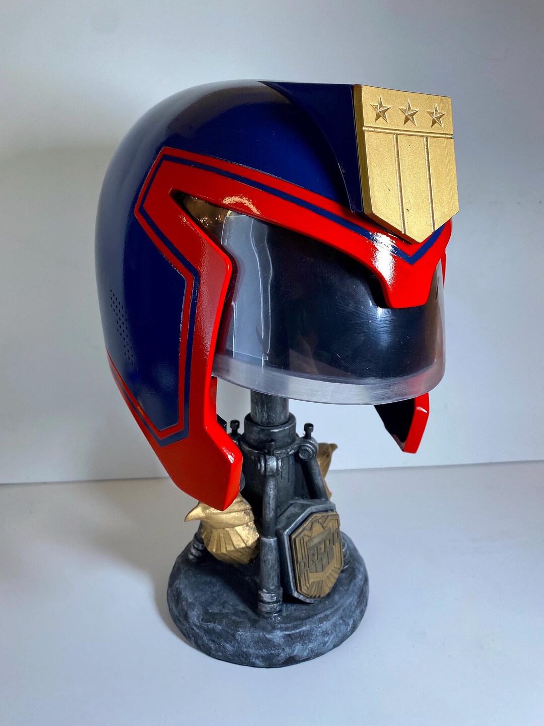 RÉPLICA - Casco De La Película Judge Dredd (1995) Coleccionismo 90s ...