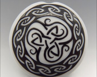 CELTIC BLACK & WHITE - Sandblasted Lentil Focal Bead - Made to Order - Lampwork Pendant Bead - by Stephanie Gough sra fhfteam leteam