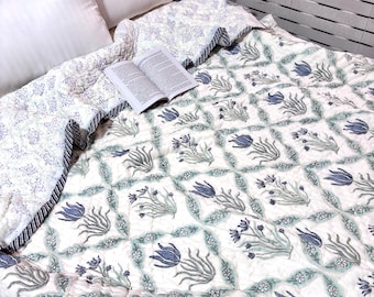 Blue Floral Hand Block Print Cotton Quilt, Reversible Jaipuri Razai, Handmade Cotton Bedspread, Boho Bedding, Queen Size Quilt