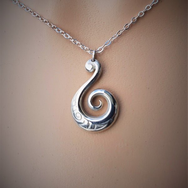 Maori Koru pendant~lovely small  Sterling Silver New Zealand pendant