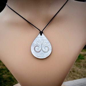 Mother of Pearl shell pendant~ Hand carved Maori Koru design