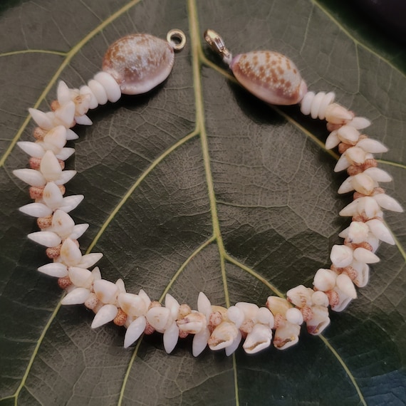 Kahelelani Shell Bracelet Laike Shell Bracelet Kauai Art Shell Jewelry Natural Eco Friendly Hand Picked Shells Niihau Shells Collected Kauai