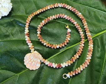 Sunrise Shell Lei: 20' inch, Kauai Kahelelani Shells,  14kt Gold Clasp, Langford Pectin Shell,  Kauai Handmade Niihau Shell Necklace