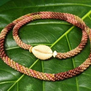 Rare Kahelelani Shell Lei: Kauai Heirloom Hawaiian Jewelry