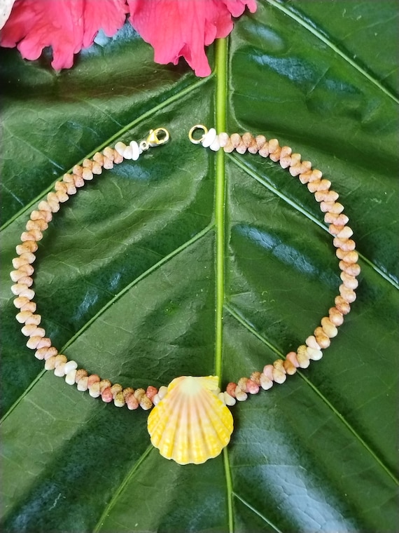 Sunrise Shell: 9.75' inch, Kahelelani Shell Anklet, 14kt Gold Filled Clasp, Mermaids Anklet, Beach Anklet, Natural Shell Jewelry