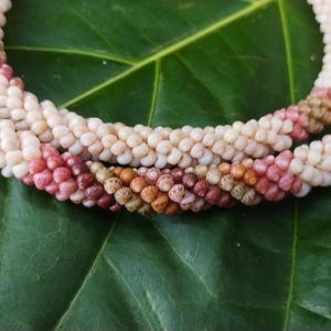 Kahelelani Shell Lei: Kauai Heirloom Hawaiian Necklace