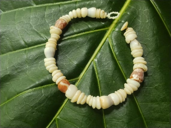 Puka Shell Bracelet Hawaiian Puka Shell Jewelry Puka Shells Beach Bracelet Kauai Puka Shell Bracelet Island Seashell Jewelry Eco Friendly