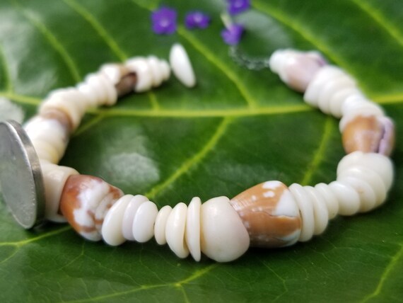 Puka Shell Bracelet Hawaiian Puka Shell Jewelry Puka Shells Beach Bracelet Kauai Puka Shell Bracelet Island Seashell Jewelry Eco Friendly