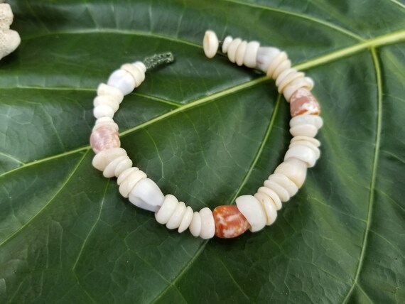 Puka Shell Bracelet Hawaiian Puka Shell Jewelry Puka Shells Beach Bracelet Kauai Puka Shell Bracelet Island Seashell Jewelry Eco Friendly