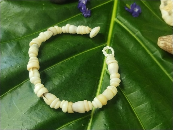 Puka Shell Bracelet Hawaiian Puka Shell Jewelry Puka Shells Beach Bracelet Kauai Puka Shell Bracelet Island Seashell Jewelry Eco Friendly