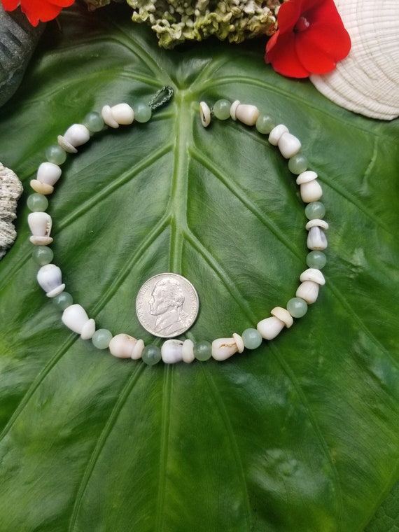 Jade Anklet Hawaiian Puka Shell Jewelry Puka Shell Beach Anklet Kauai Puka Shell Anklet Seashell Jewelry Jade Jewelry Green Jade Jade Anklet Etsy Canada