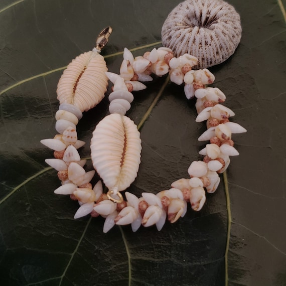 Shell Bracelet Heleconia Kahelelani Shell Bracelet Traditional Hawaiian Shell Jewelry Eco-Friendly Collected Kauai Kahelelani Shells Aloha