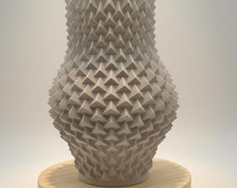 Flower Vase — Faceted Geometric Form, Dried Flowers | SPIKE by Lunfardo