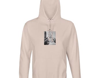 Uniseks hoodie, mix van gerecyclede polyester en polyester, regular fit, fotokunstprint - Synergy ("Synch'd Hands")