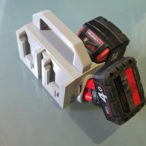 Puede incluir: Un letrero de madera rústica con el texto "Welcome to our home" en letras blancas. El letrero presenta un acabado envejecido y un diseño simple y acogedor, perfecto para la decoración de la entrada.