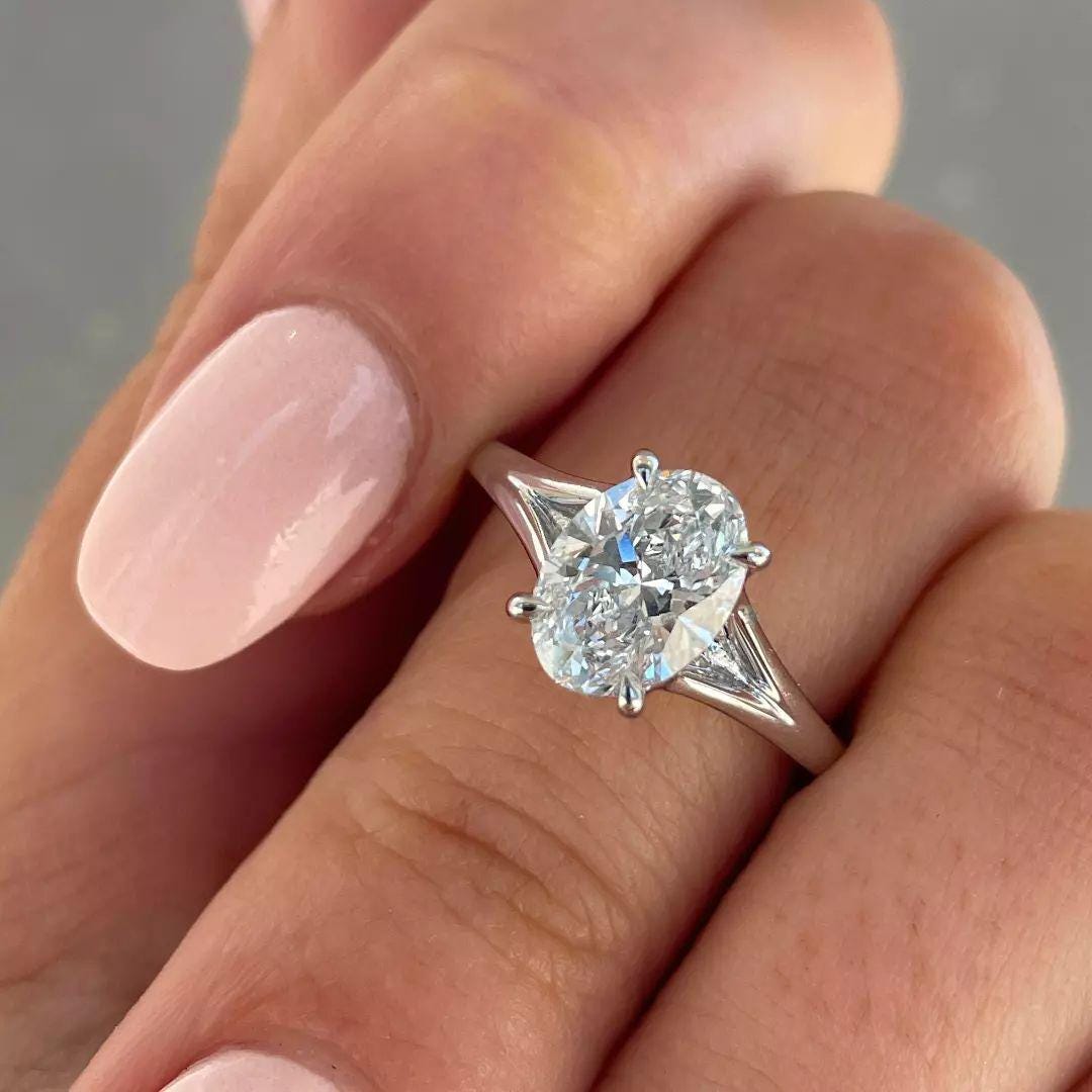 Solid Gold Split Shank Oval Cut Moissanite Engagement Ring, Solitaire ...