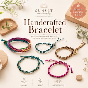 Peut inclure: Cinq bracelets artisanaux utilisant diverses techniques de cordage, incluant un bracelet tissé multicolore, un modèle tressé blanc et bleu sarcelle, un cordon noué marron avec bouton, un cordon vert foncé avec perles dorées et un cordon torsadé rose et violet.