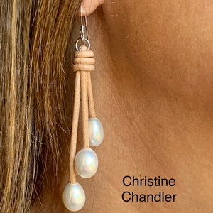Pearl and Leather Earrings 3 Pearl Dangle Earrings leather and Pearl Earrings leather jewelry pearl jewelry pearl dangle earrings image 2