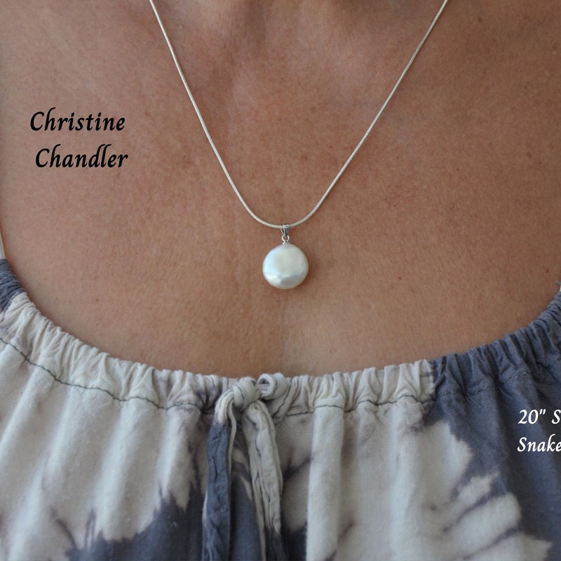 Pearl Coin Necklace main image 1