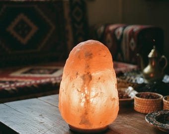Naturalna lampa solna z Himalajów – lampka nocna oczyszczająca powietrze – wystrój domu
