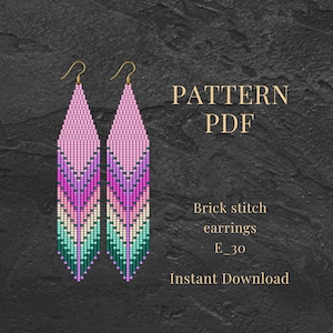 Patrón PDF de pendientes con flecos y cuentas de semillas con degradado rosa y puntada de ladrillo