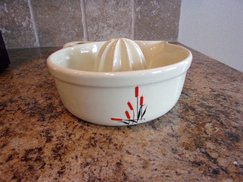 Hall Cattail Juicer - Thumbnail 3