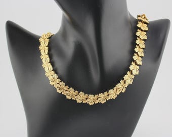 Napier Vintage Gold Tone Textured Leaf Necklace