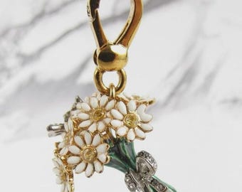 Juicy Couture Daisy Bouquet Flower Charm
