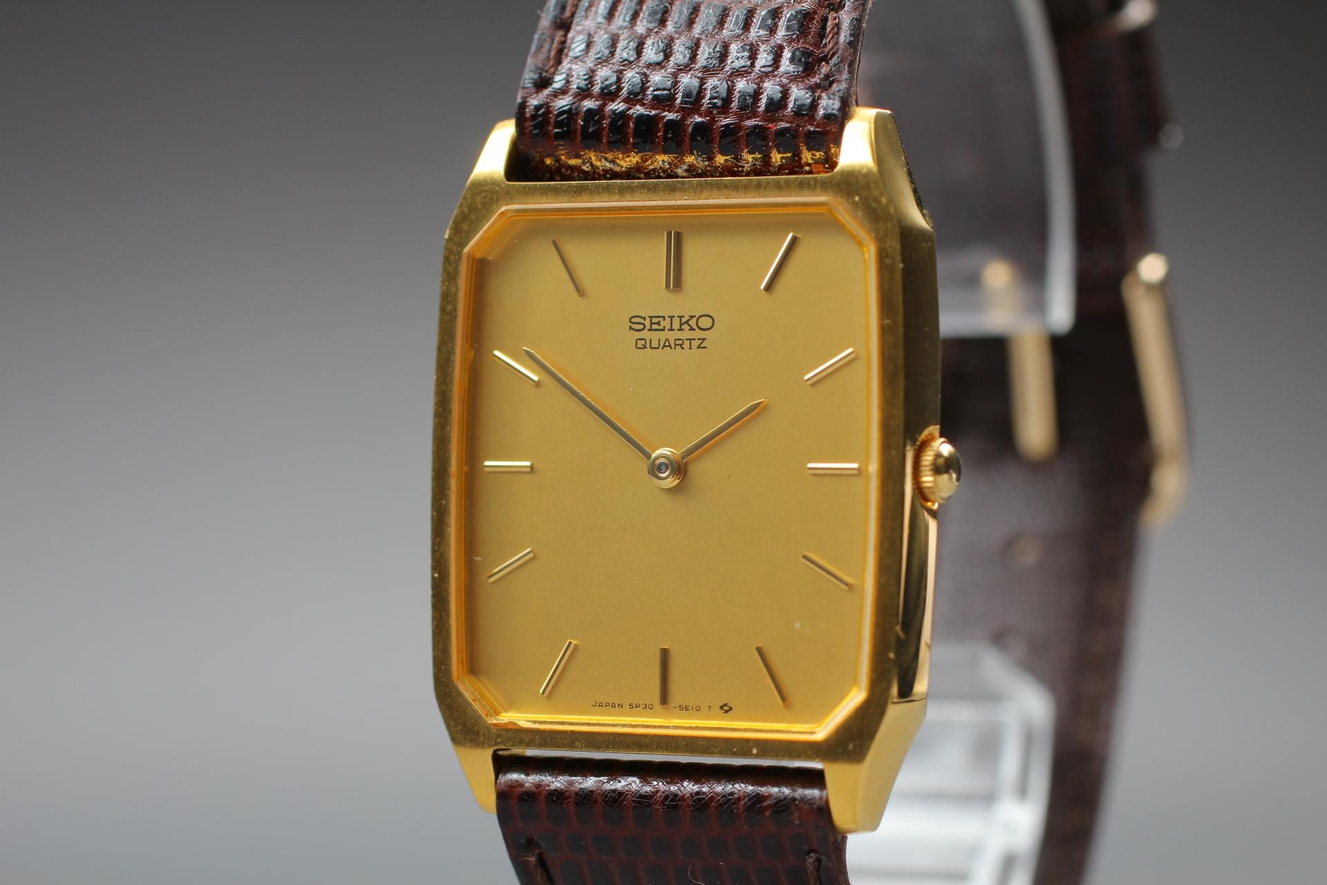 セイコー 【SEIKO】5P30 BIG BEN レア 腕時計 稼動品 美品 ヴィンテージSEIKO 5P30 “BIG BEN” 稼働品 美品 [レア] - メルカリ