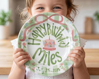 Spersonalizowany talerz urodzinowy • Niestandardowy talerz z imieniem i datą • Ręcznie malowany ceramiczny talerz • Pamiątkowy prezent urodzinowy | B001