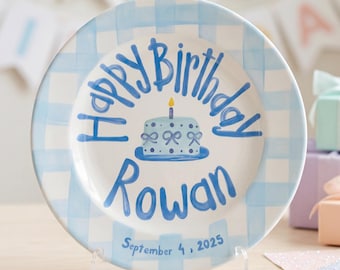 Plato de cumpleaños personalizado para niño, diseño de pastel a cuadros azules, plato de recuerdo con nombre y fecha personalizados, regalo para el primer cumpleaños / B004